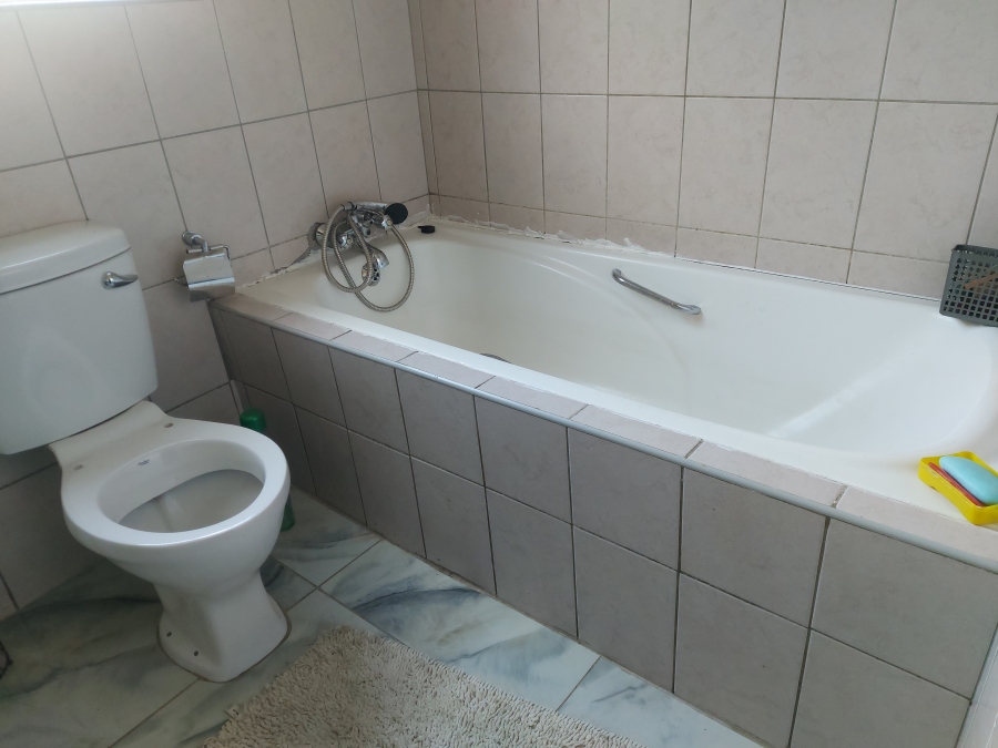 3 Bedroom Property for Sale in Oos Einde North West